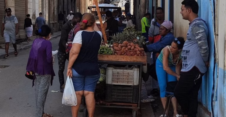 Maroc : flambée de 38% du coût d&rsquo;une alimentation saine dans un contexte de crise migratoire à Ceuta