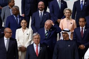 "الملك محمد السادس يؤكد التزام المغرب بالتحول للطاقة المتجددة والهيدروجين الأخضر في خطاب قمة المناخ كوب 28"